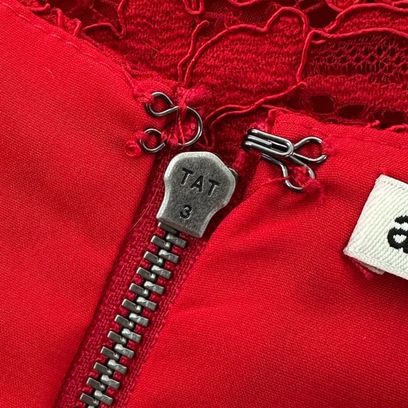 Alice + Olivia Kappa V-Neck Red Lace Party Dress - Picture 9 of 16